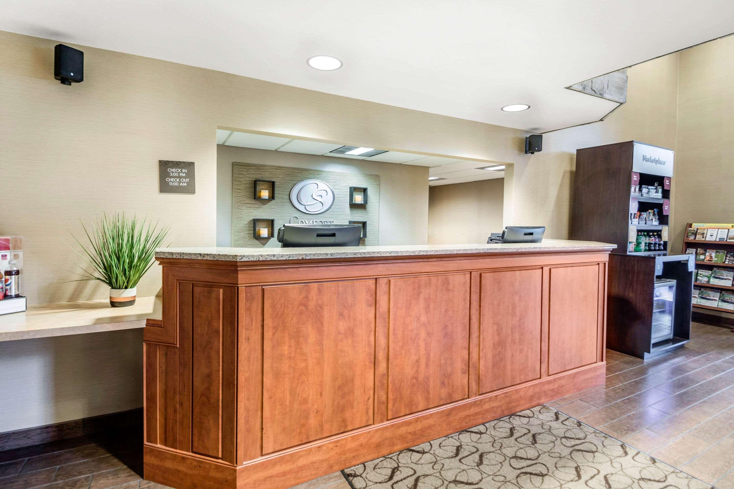 Comfort Suites At Par 4 Resort Waupaca Exterior photo